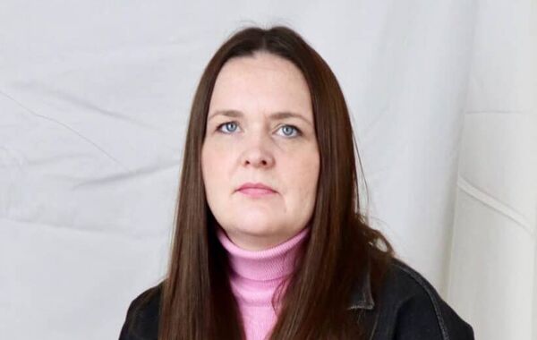 Hanna-Dis-Whitehead-821x1024